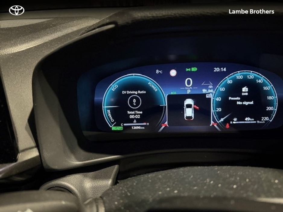 2024 Toyota C-HR - image 11