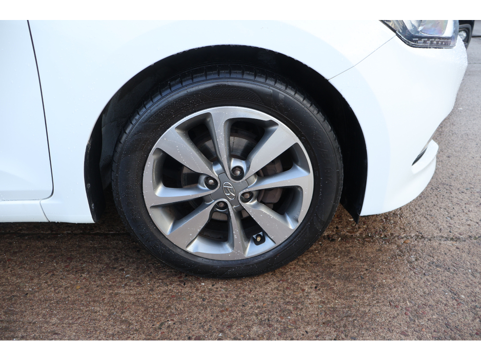 2017 Hyundai i20 ACTIVE DELUXE Only 74,000Km Exceptional! €12,995