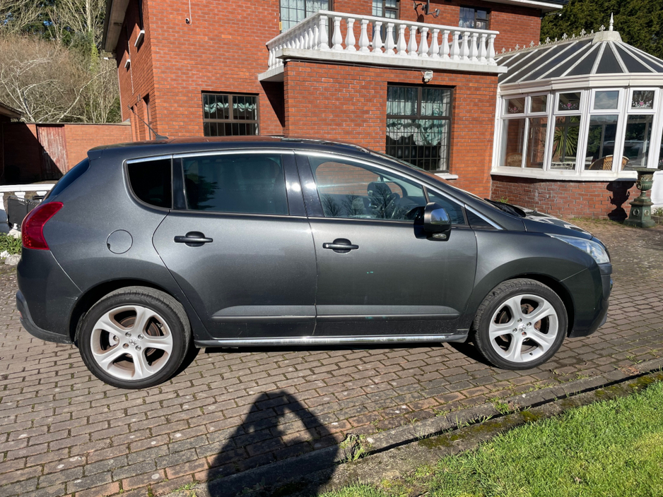 2013 Peugeot 3008 - image 5