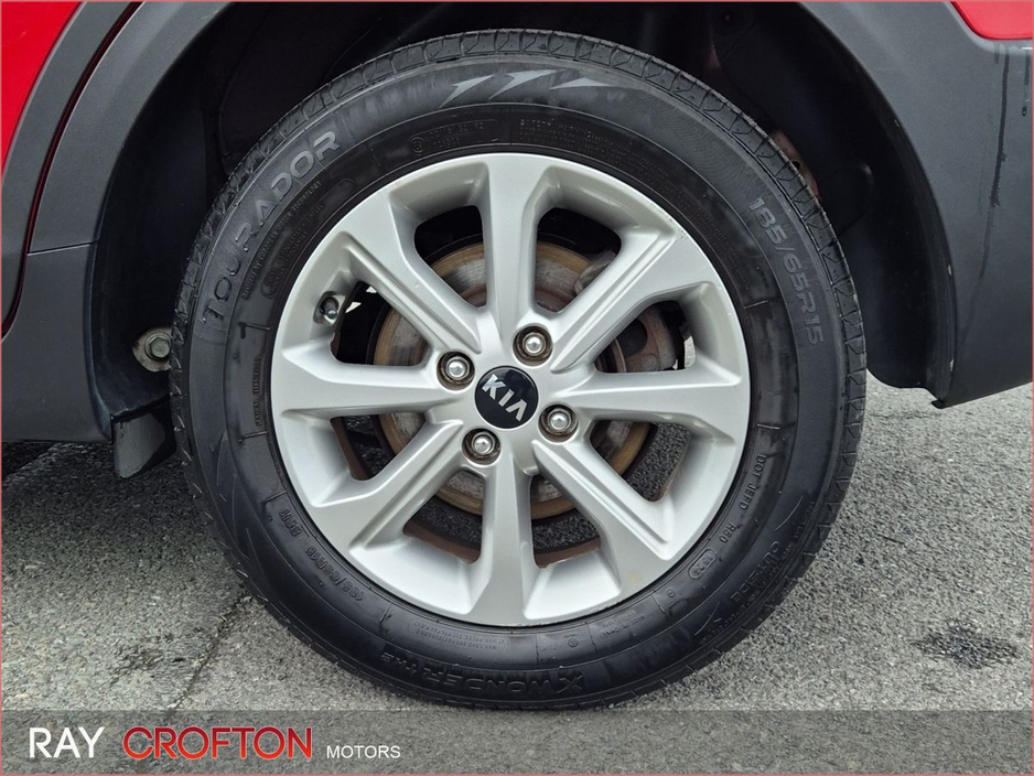 2020 Kia Stonic - image 8