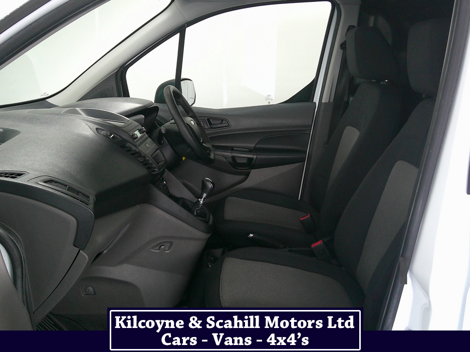 2019 Ford Transit Connect - image 12