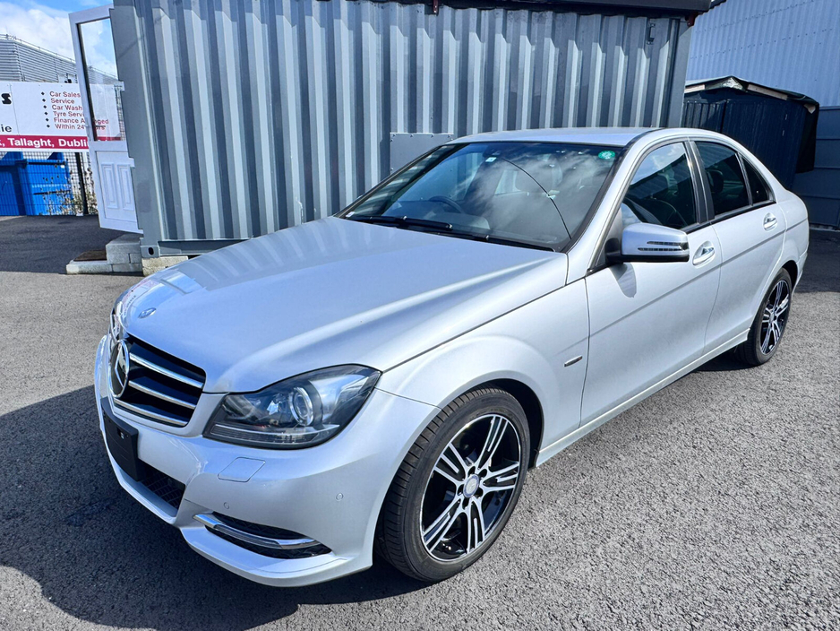 2014 Mercedes-Benz 220  €16,499