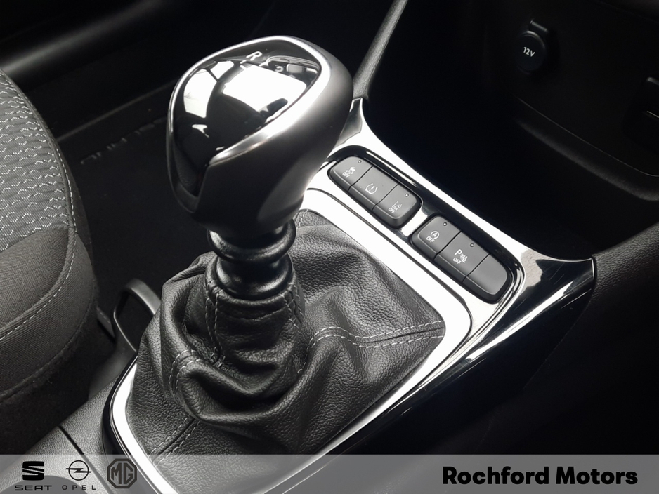 2024 Opel Crossland X - image 14