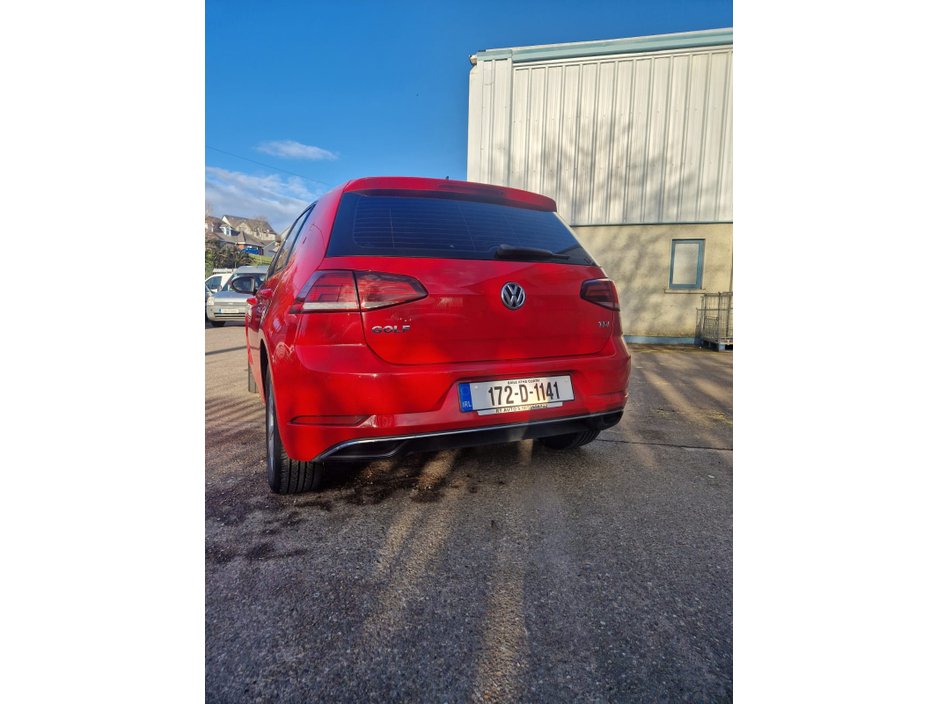 2017 Volkswagen Golf - image 10