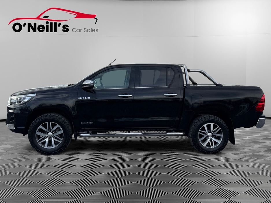 2019 Toyota Hilux - image 6