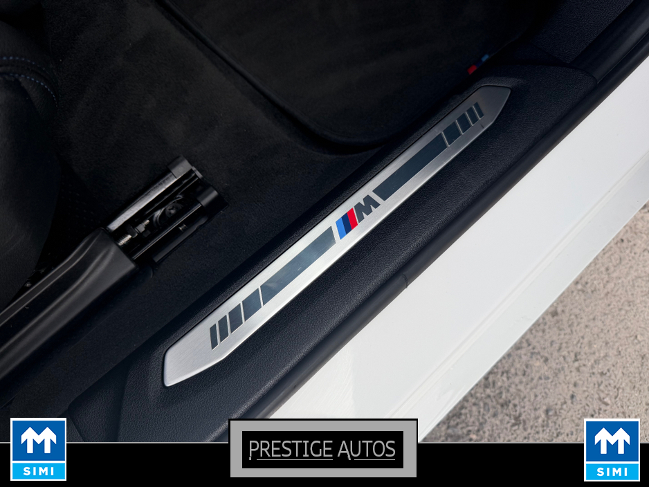 2021 BMW 1 Series - image 34