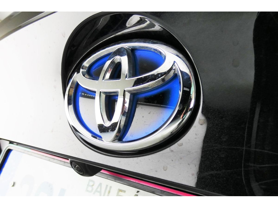 2017 Toyota C-HR 1.8 HYBRID *HALF LEATHER*9"ANDROID CAR PLAYER* €19,890