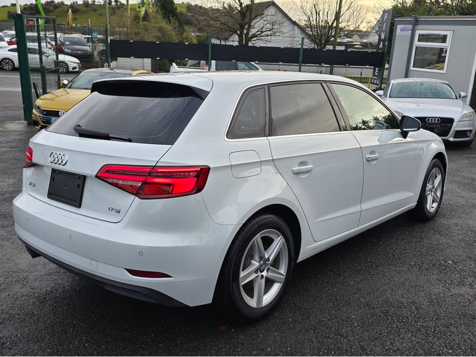 2018 Audi A3 ( 182 REG ) 1.4 TFSI NAVI VIRTUAL CLOCKS ANDROID AUTO CARPLAY BLIND SPOT LANE ASSIST REAR TRAFFIC ASSIST €18,950