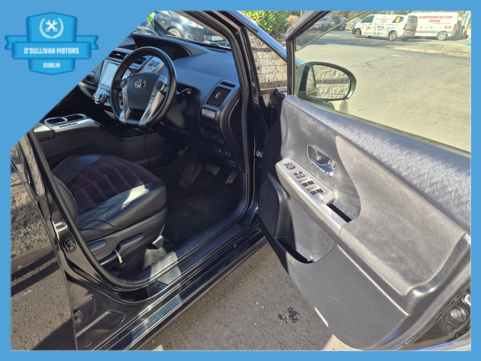 2016 Toyota Prius - image 9