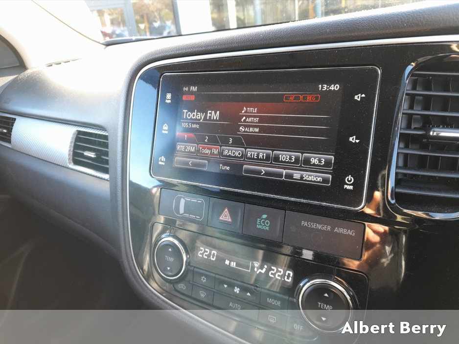 2017 Mitsubishi Outlander 5 SEATER 2.2 MANUAL €16,950