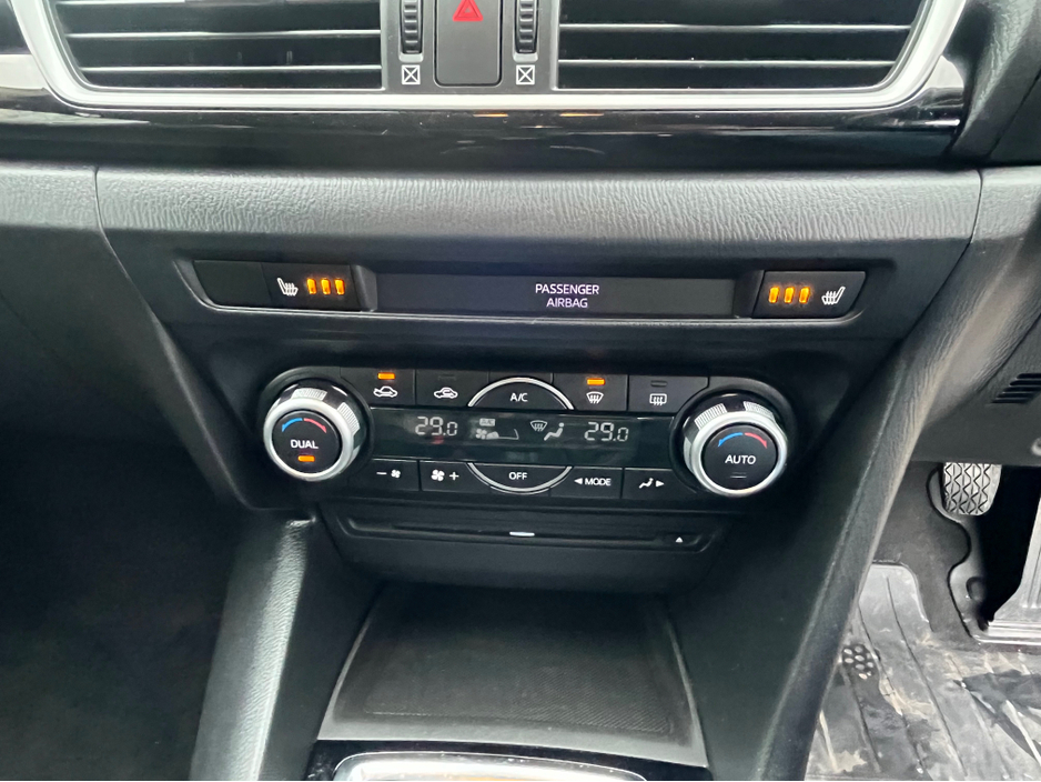 2016 Mazda Mazda3 - image 11