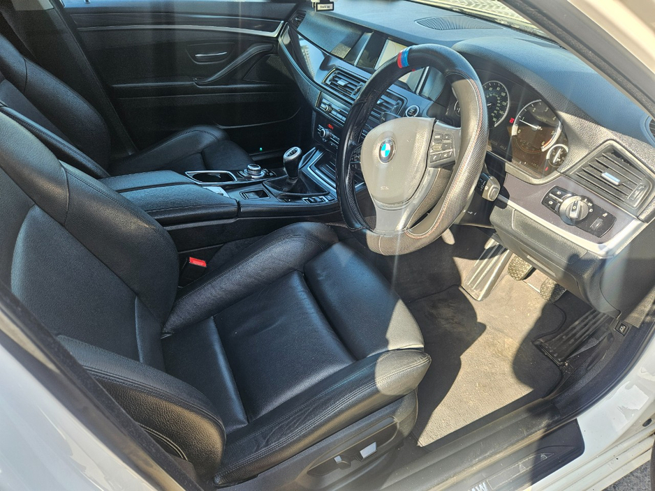 2015 BMW 5 Series - image 9