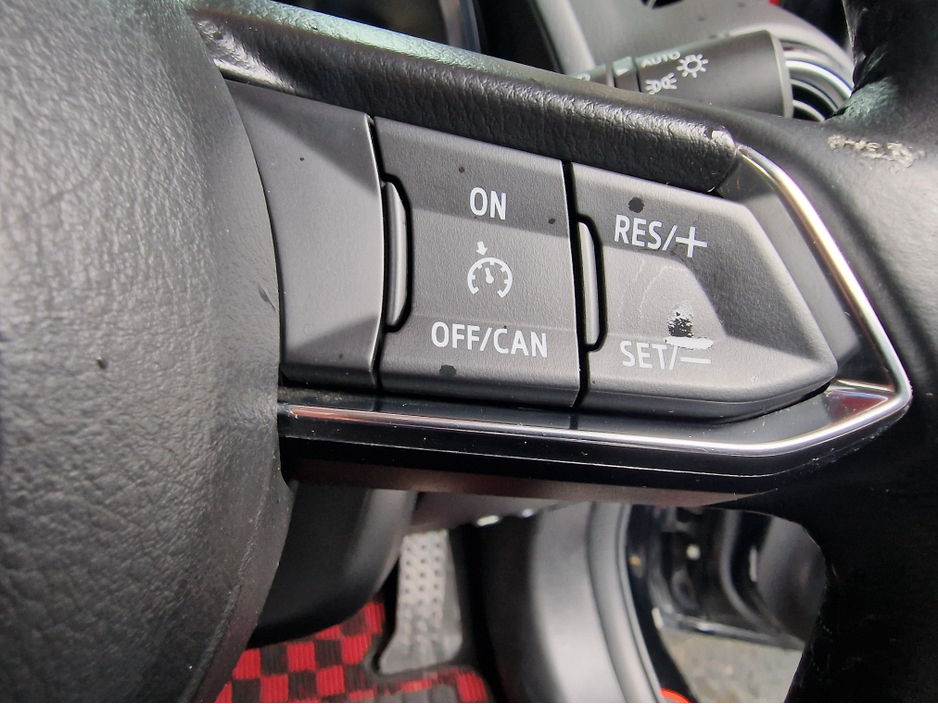 2017 Mazda Mazda2 - image 17