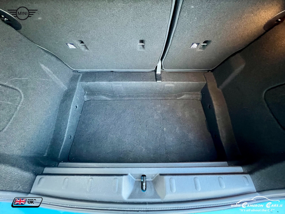 2015 MINI Cooper - image 5
