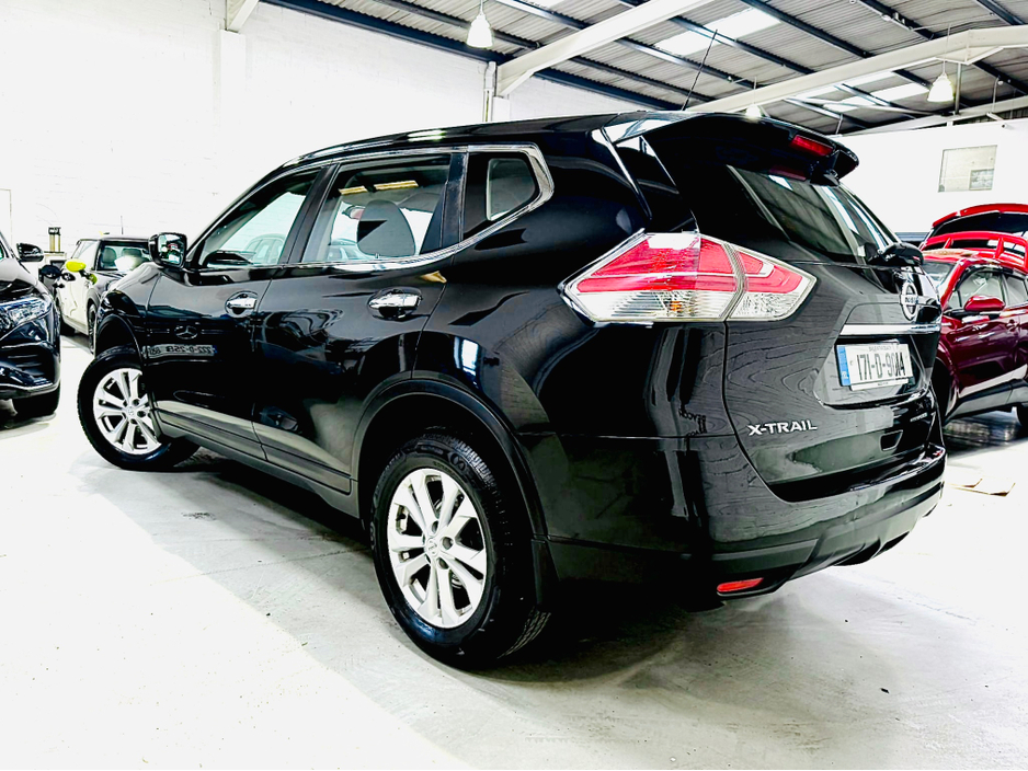 2017 Nissan X-Trail - image 14