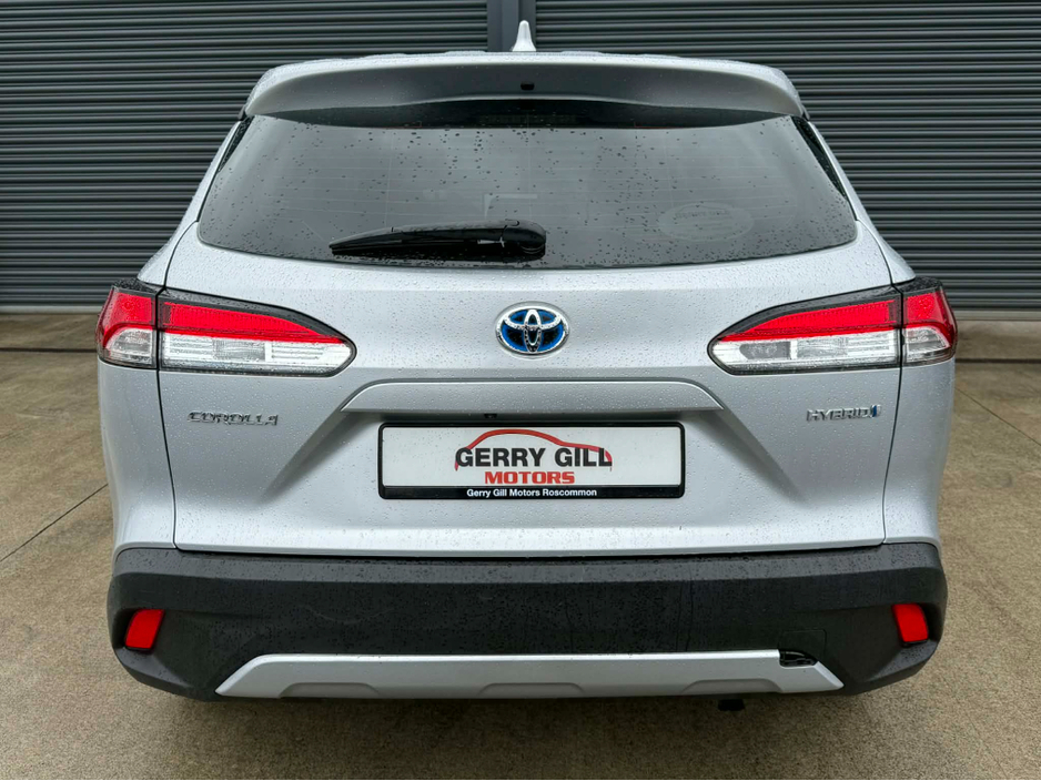 2023 Toyota Corolla - image 7