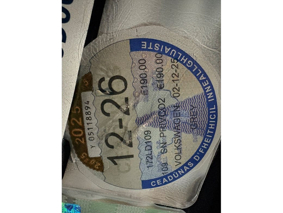 2017 Volkswagen Golf - image 3