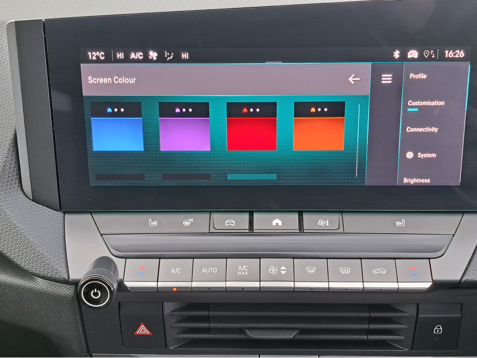 2023 Opel Astra - image 28