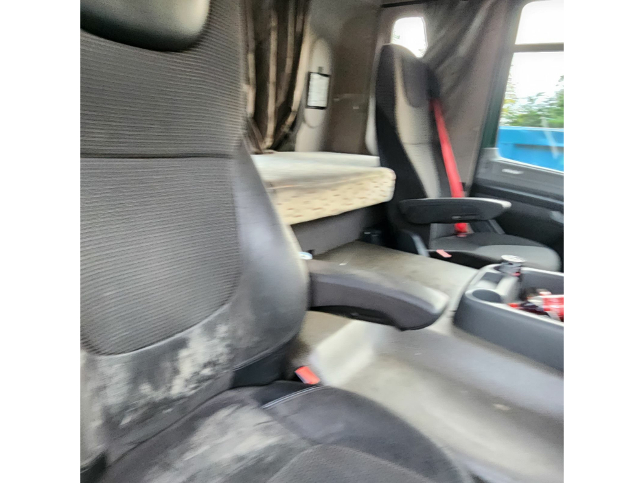 2017 DAF CF - image 5