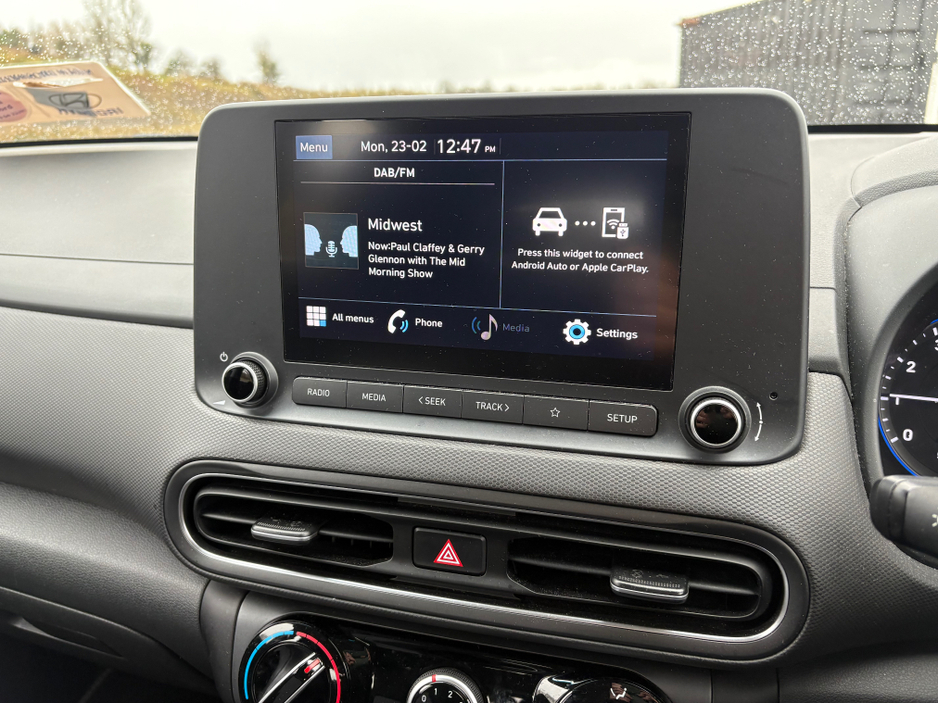 2023 Hyundai Kona - image 10