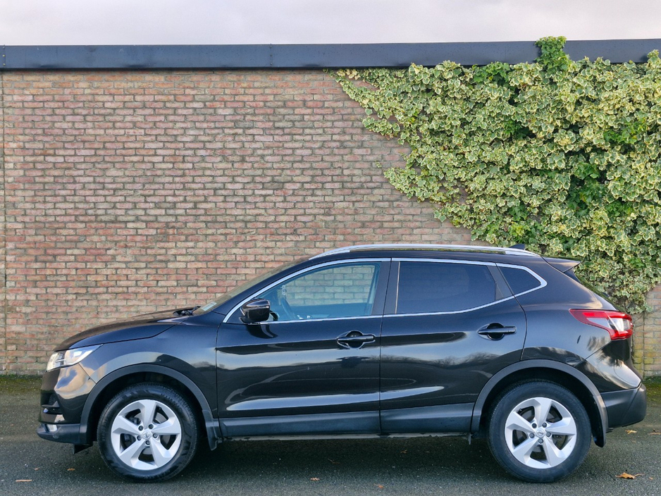 2018 Nissan Qashqai - image 4