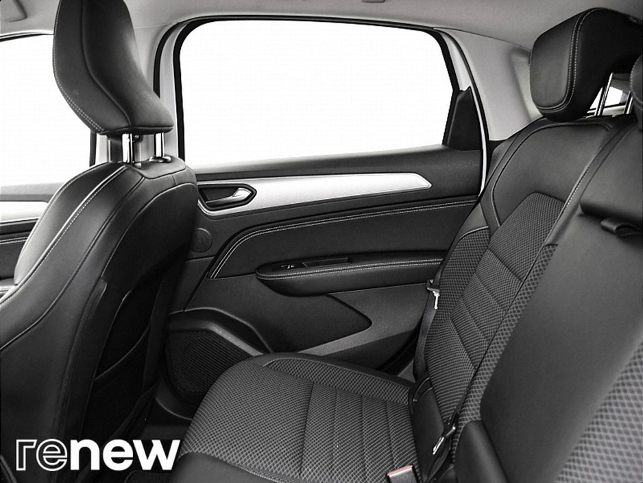 2023 Renault Arkana - image 11