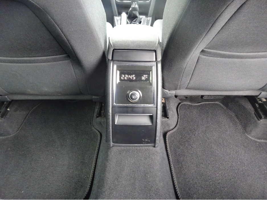 2014 Skoda Superb 1.6 TDI S GREENLINE III 105PS 5 DOOR KEY 11 €7,950