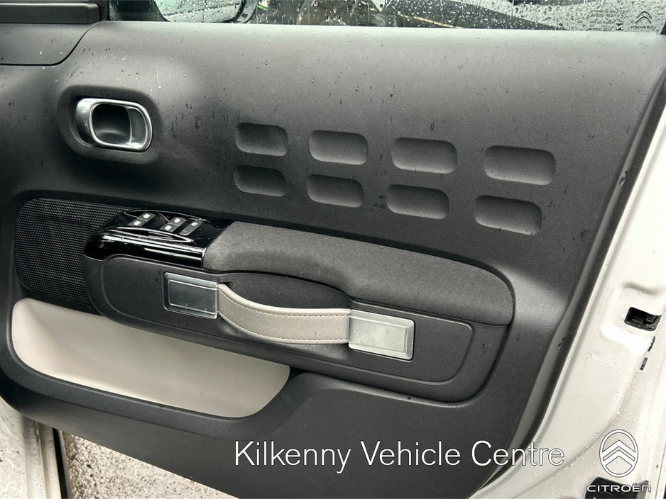 2021 Citroen C3 PURETECH 83 S&S MY MY32 FEEL EXCLUSIVE €13,950