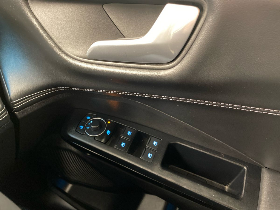 2025 Ford Puma - image 14