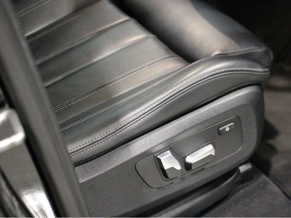 2021 BMW X5 - image 29