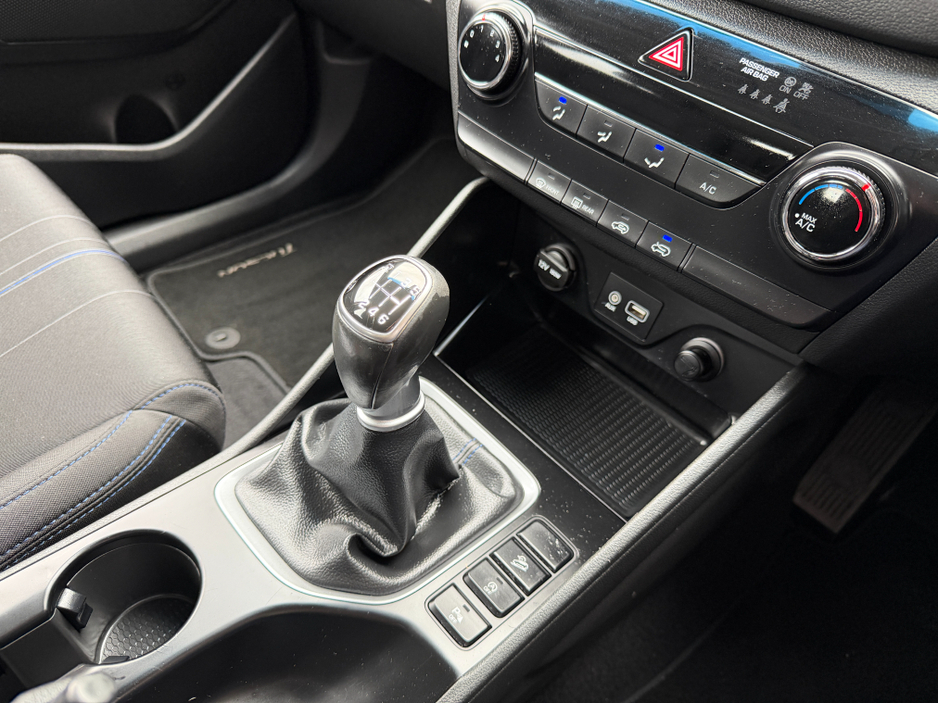 2017 Hyundai Tucson - image 17