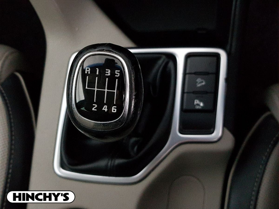 2020 Kia Sportage - image 11