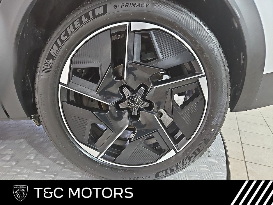 2023 Peugeot 408 GT Model - Auto- Huge Spec - Adaptive Crusie control - 10" Dual screen €31,995