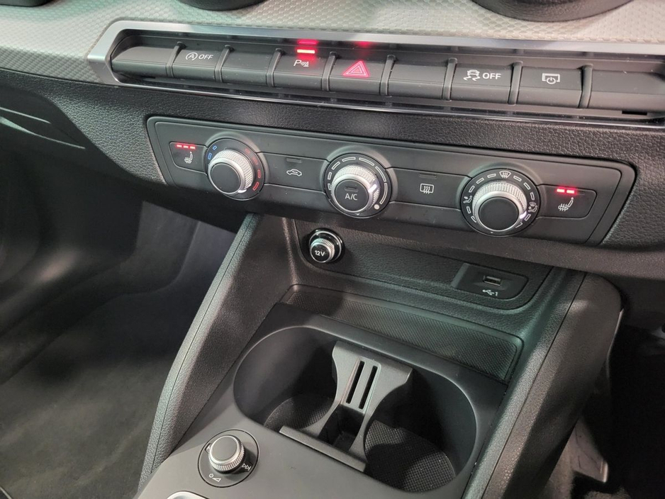 2022 Audi Q2 30 TFSI 110HP SE €23,975