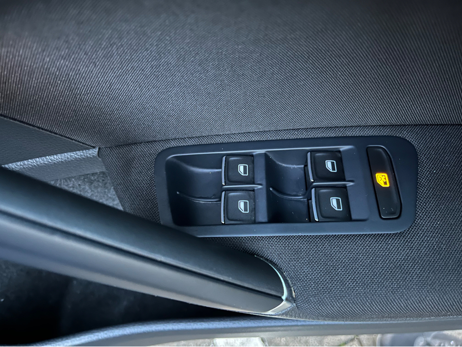 2014 Volkswagen Golf 1.4 AUTOMATIC PETROL FOUR-DOOR €11,950