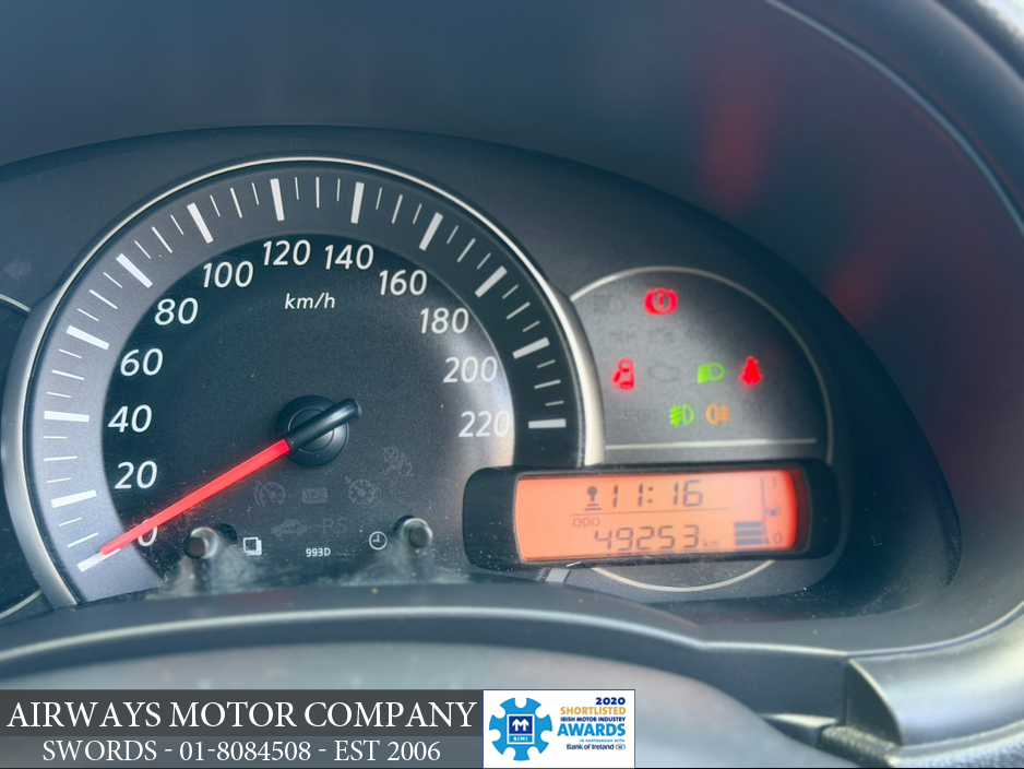 2017 Nissan Micra - image 28