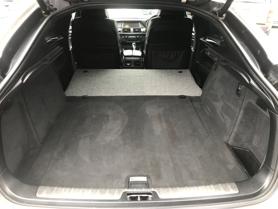 2012 BMW X6 - image 19