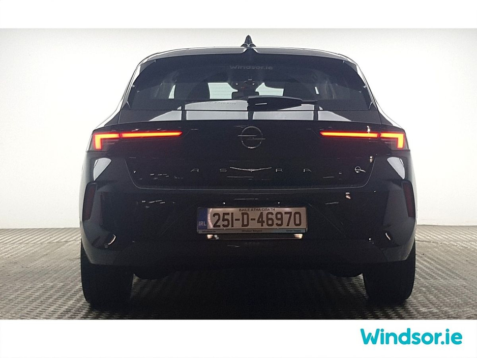 2025 Opel Astra - image 11