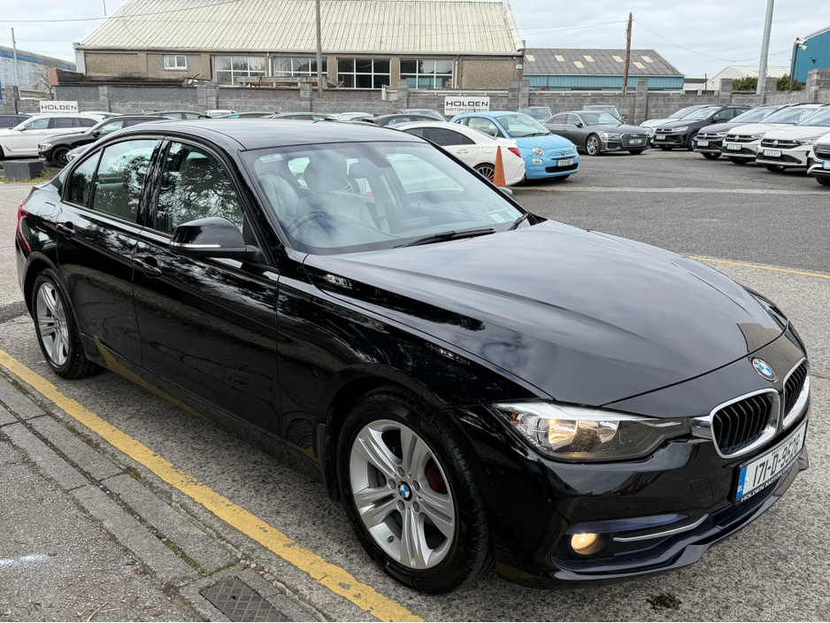 2017 BMW 3 Series - image 6