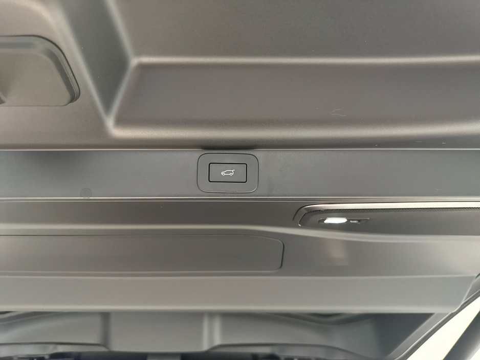 2026 Land Rover Range Rover - image 33
