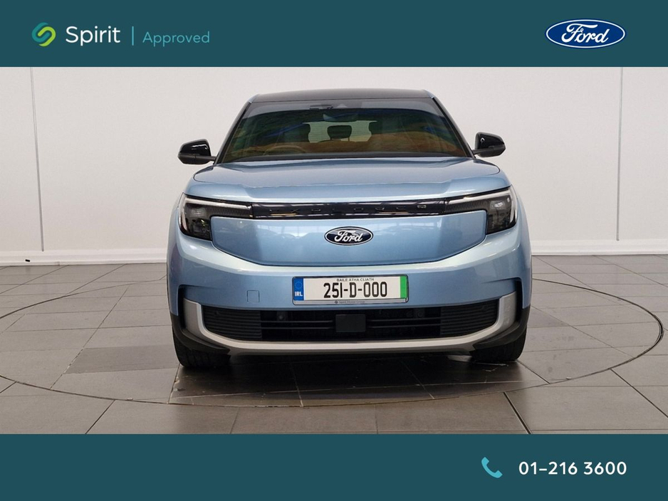 2025 Ford Explorer - image 8