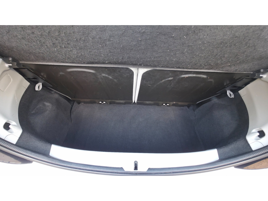 2015 Toyota Aygo - image 17