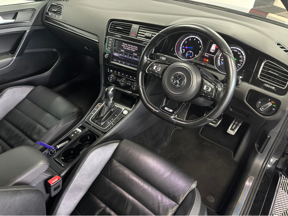 2014 Volkswagen Golf *VOLKSWAGEN GOLF R* *DSG* *KEYLESS ENTRY* *DCC* *PARKING SENSORS* *REVERSE CAMERA* *HEATED LEATHER ELECTRIC SEATS* *WIDE SCREEN *TRADE INS WELCOME* *2.0 R 4MOTION 300PS 5DR* €22,950