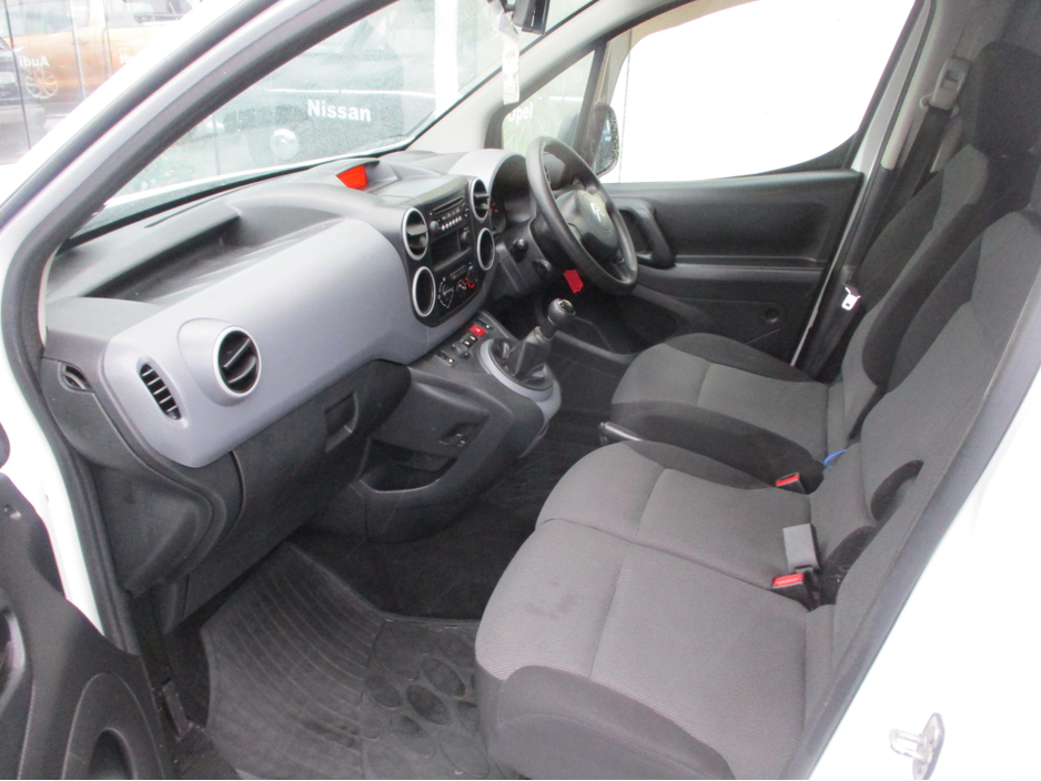 2017 Citroen Berlingo LX BLUEHDI 75 625KG S €8,500