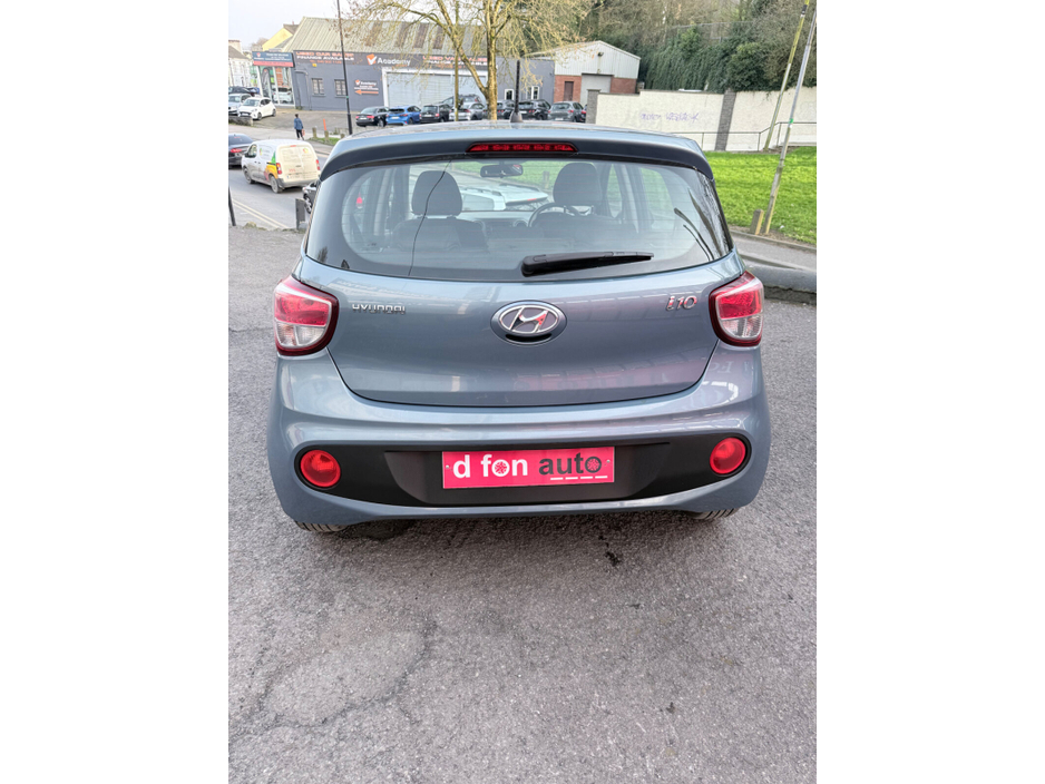 2017 Hyundai i10 - image 13
