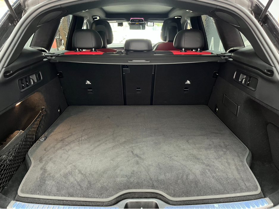 2023 Mercedes-Benz GLC Class - image 9