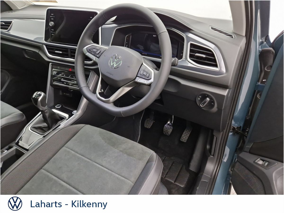 2025 Volkswagen T-Roc STYLE 75 PLUS 2.0TDI 116HP €40,950