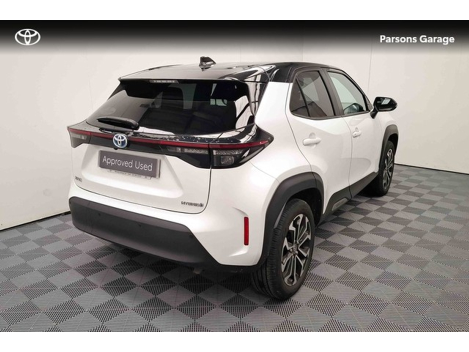 2024 Toyota Yaris Cross YARIS CROSS LUNA SPORT €30,995