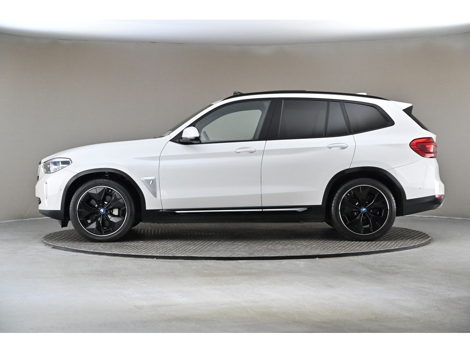 2022 BMW iX3 PREMIER EDITION PRO 80KWH 286BHP *EL. PANORAMIC ROOF*HUP*20"ALLOYS* €37,890