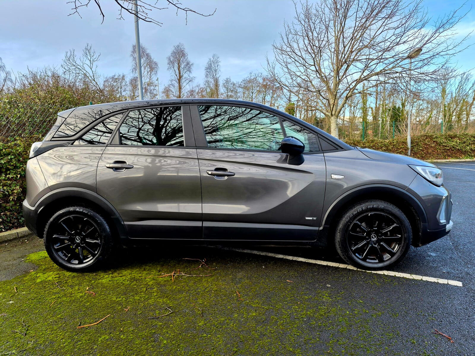 2022 Opel Crossland SRI 1.2i 83PS 5 Speed €13,999